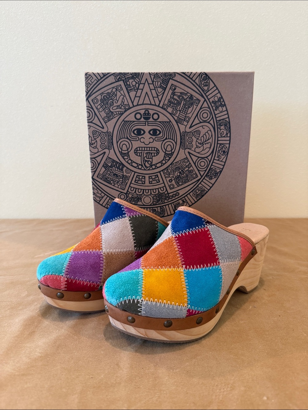 NWT Women’s 7.0M Multicolor Patchwork Slip-On Clogs